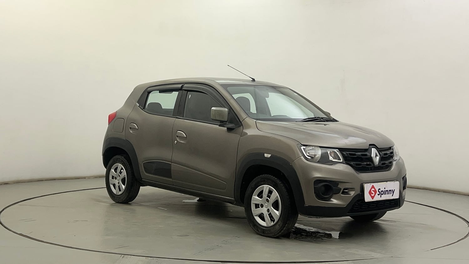Used 2016 Renault Kwid RXL Petrol Manual exterior RIGHT FRONT CORNER VIEW
