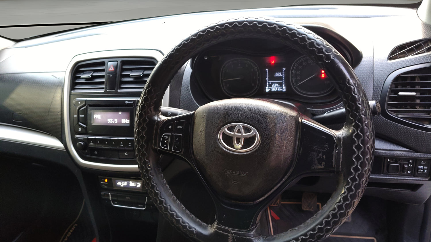 Used 2021 Toyota Urban Cruiser Mid Grade MT Petrol Manual interior STEERING VIEW