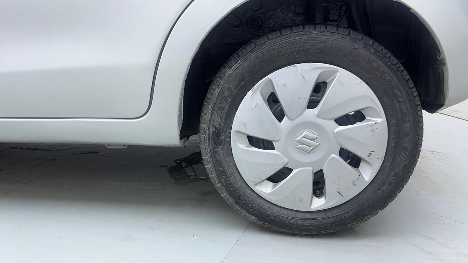 Used 2016 Maruti Suzuki Celerio ZXi AMT Petrol Automatic tyres LEFT REAR TYRE RIM VIEW