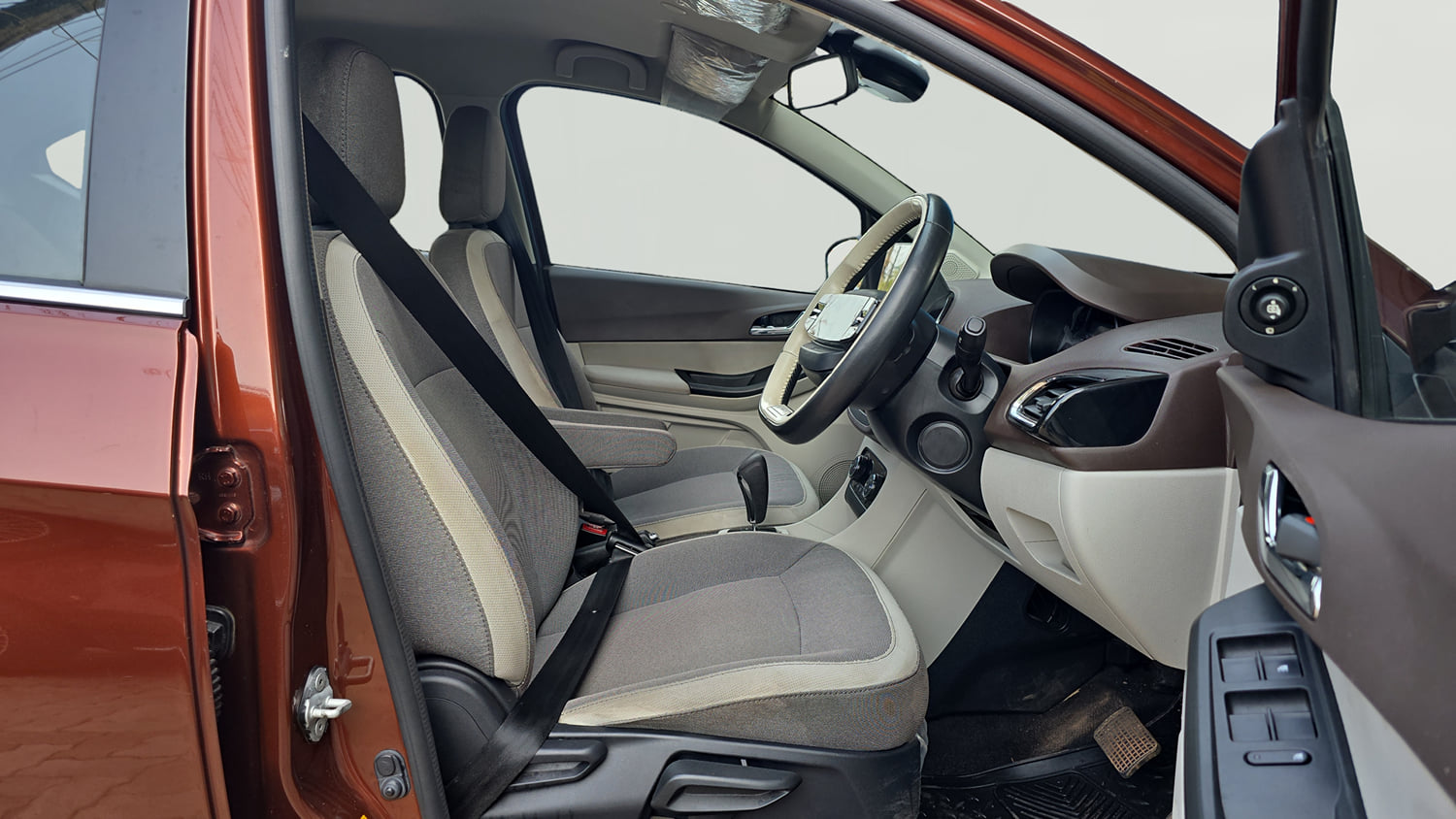 Used 2025 Tata Tigor XZA Plus iCNG Cng Automatic interior RIGHT SIDE FRONT DOOR CABIN VIEW