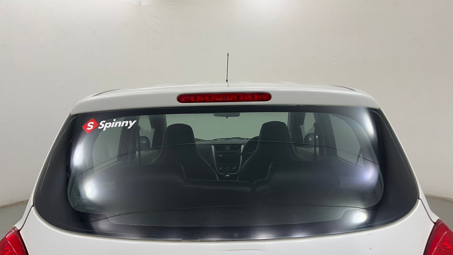 Used 2015 Maruti Suzuki Celerio VXi Petrol Manual exterior BACK WINDSHIELD VIEW