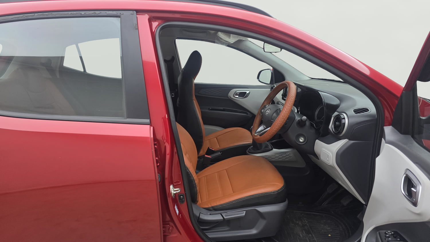 Used 2020 Hyundai Grand i10 Nios Sportz 1.2 Kappa VTVT Petrol Manual interior RIGHT SIDE FRONT DOOR CABIN VIEW