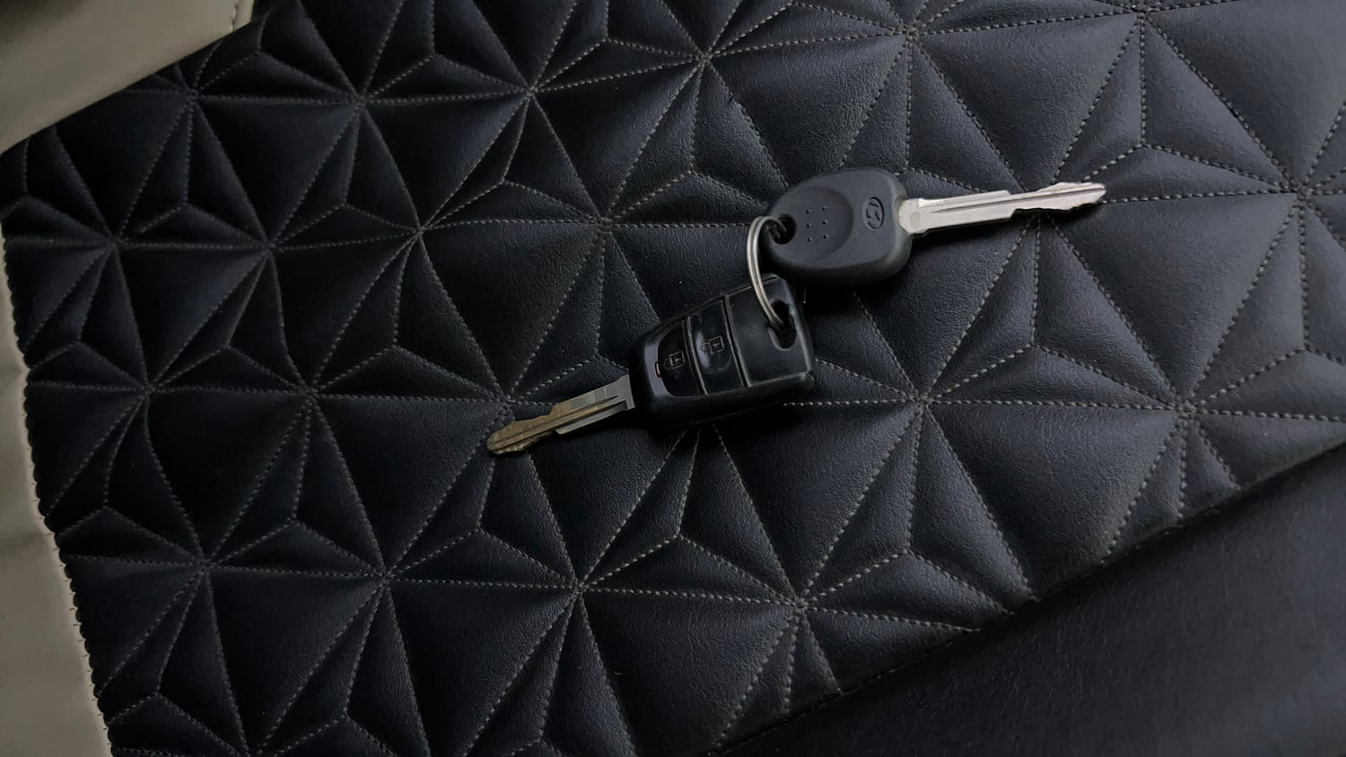 Used 2019 Hyundai Santro Asta Petrol Manual extra CAR KEY VIEW