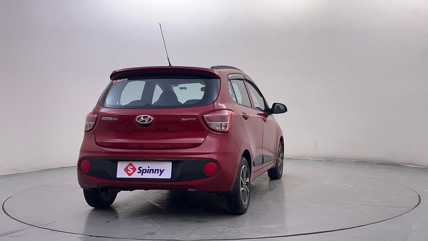 Used 2018 Hyundai Grand i10 Sportz AT 1.2 Kappa VTVT Petrol Automatic exterior RIGHT REAR CORNER VIEW