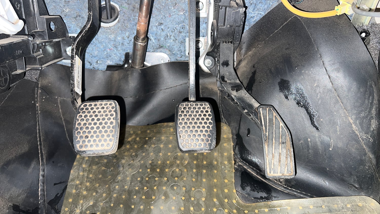 Used 2023 Maruti Suzuki Alto 800 VXi Petrol Manual interior PEDALS VIEW