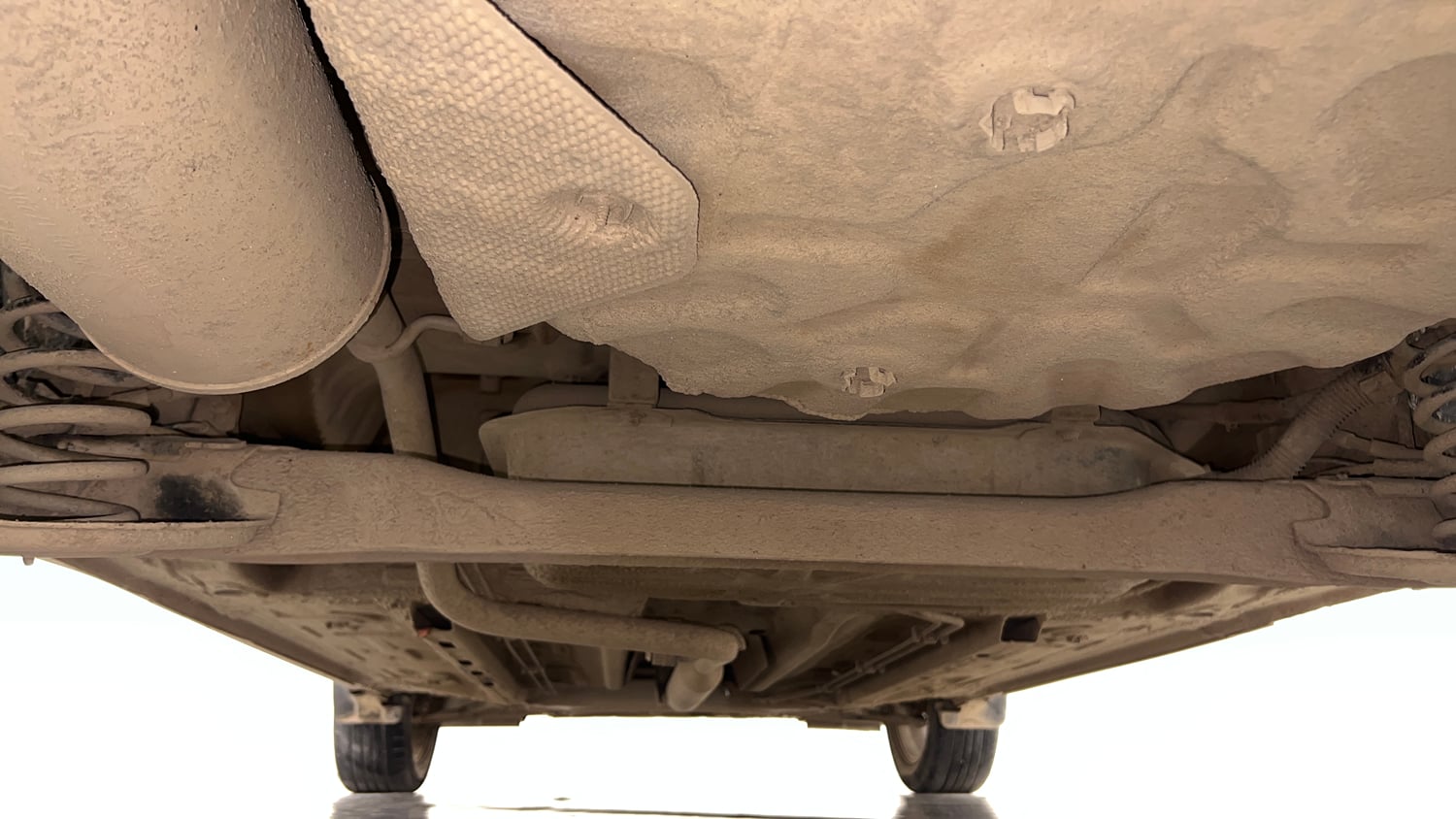 Used 2022 Nissan Magnite XV Premium Turbo Petrol Manual extra REAR UNDERBODY VIEW (TAKEN FROM REAR)