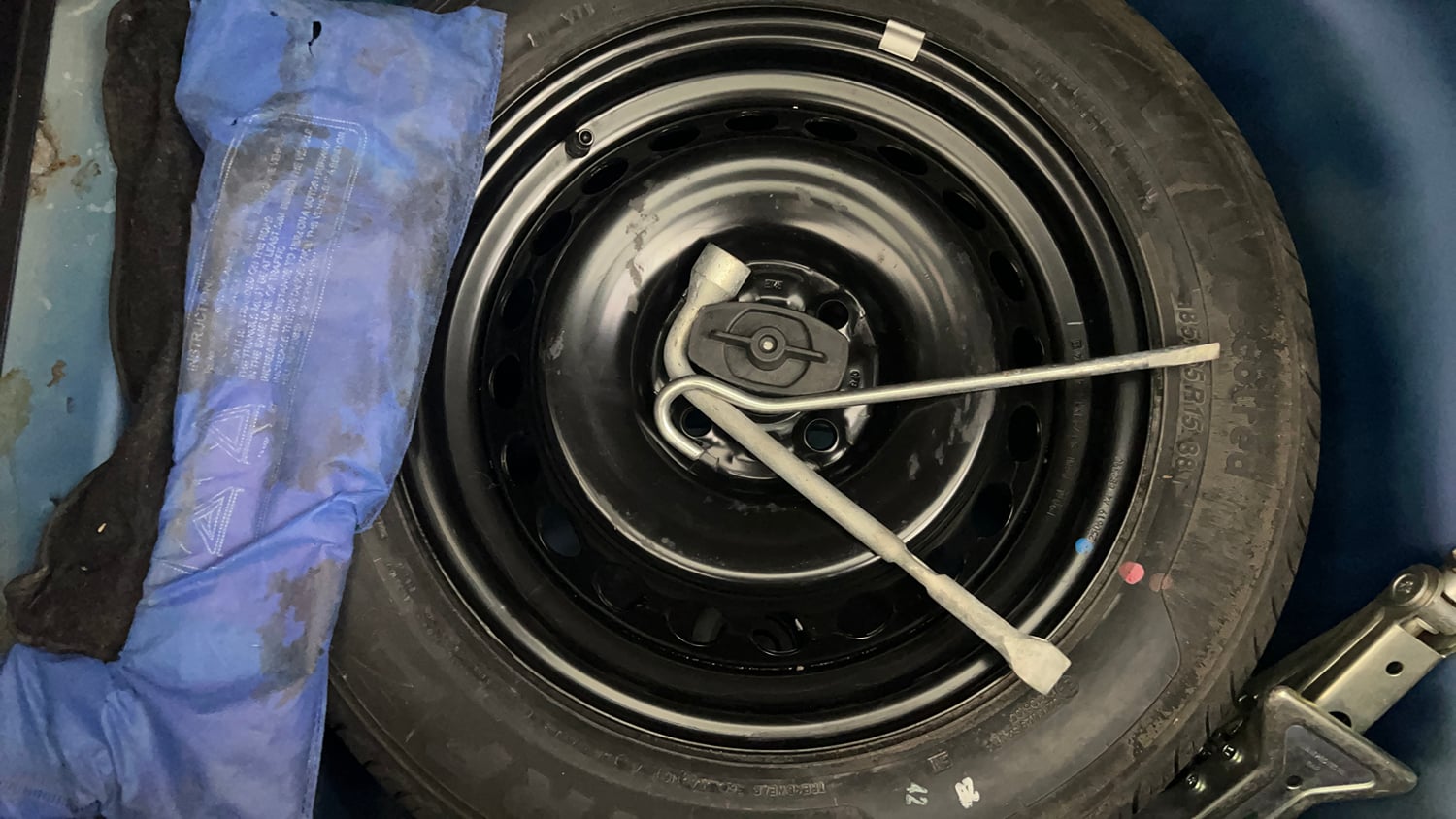 Used 2019 Maruti Suzuki Baleno Delta Petrol Manual tyres SPARE TYRE VIEW