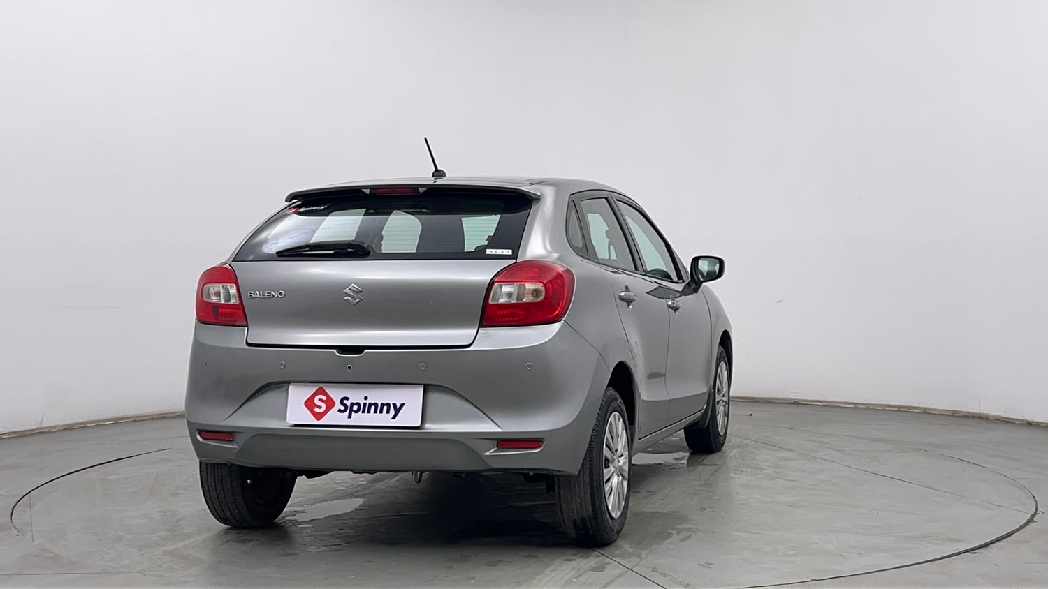 Used 2019 null Petrol Automatic exterior RIGHT REAR CORNER VIEW