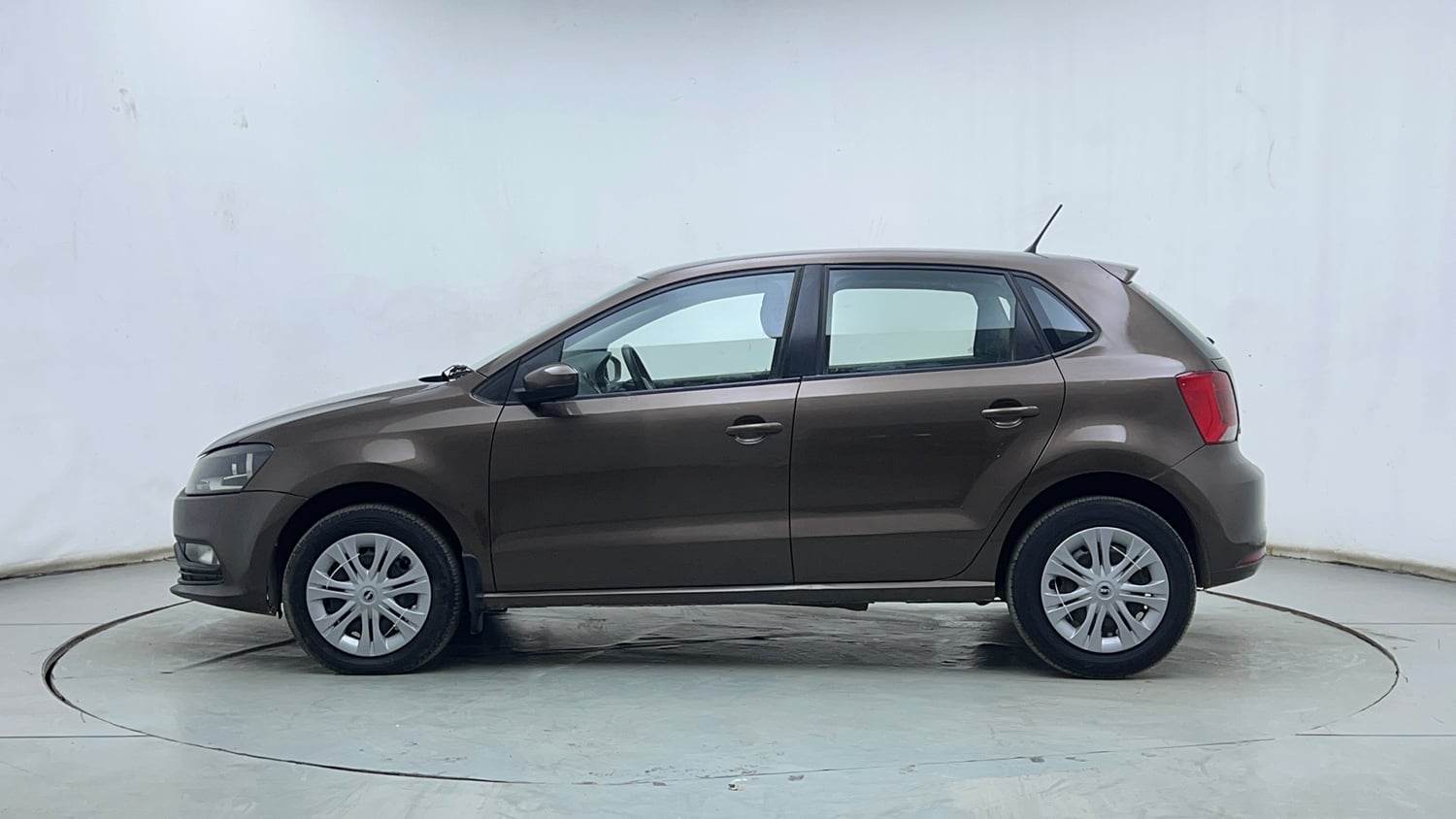 Used 2017 Volkswagen Polo Comfortline 1.2L (P) Petrol Manual exterior LEFT SIDE VIEW