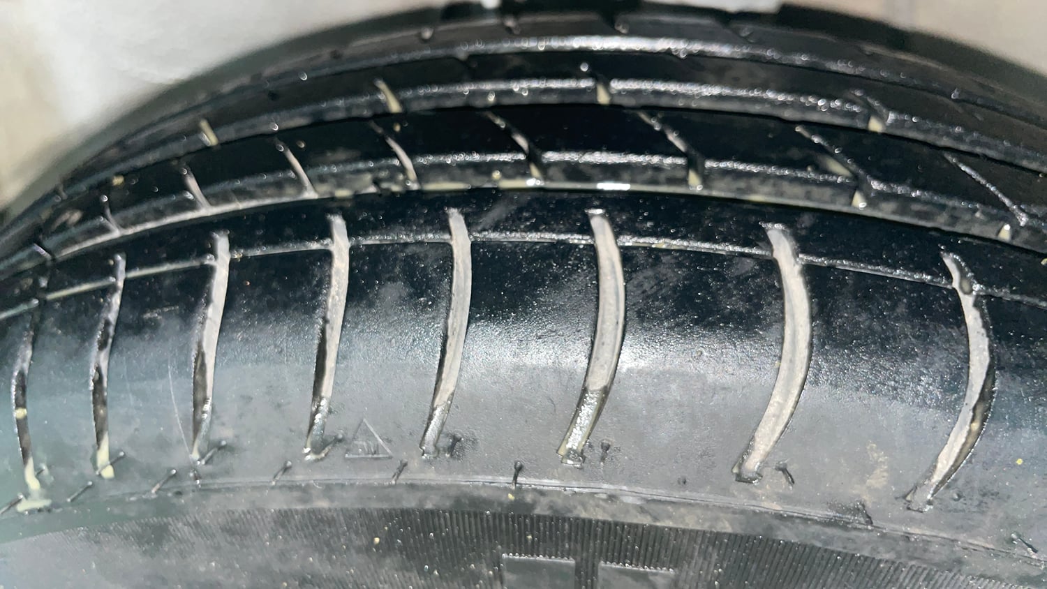 Used 2019 Maruti Suzuki Alto 800 LXi Petrol Manual tyres LEFT FRONT TYRE TREAD VIEW