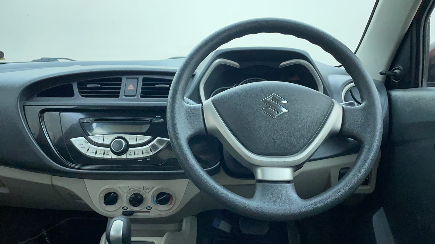 Used 2015 Maruti Suzuki Alto K10 VXi AMT Petrol Automatic interior STEERING VIEW