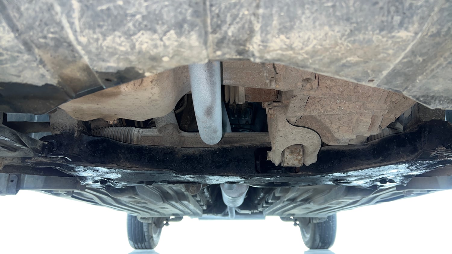 Used 2020 maruti-suzuki Vitara Brezza VXi Petrol Manual extra FRONT LEFT UNDERBODY VIEW