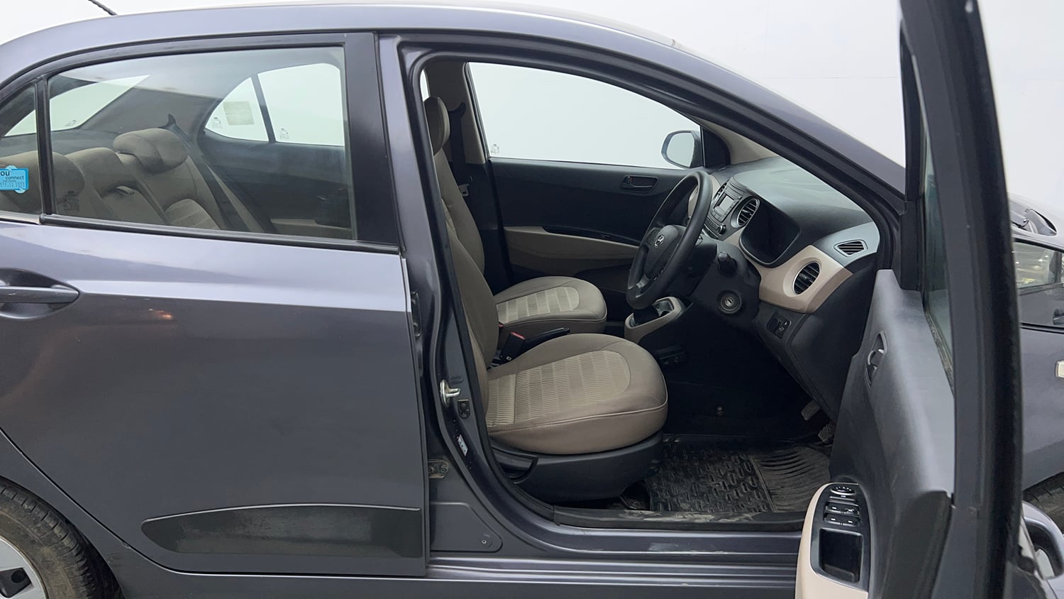 Used 2018 Hyundai Xcent E+ CNG (Outside Fitted) Cng Manual interior RIGHT SIDE FRONT DOOR CABIN VIEW