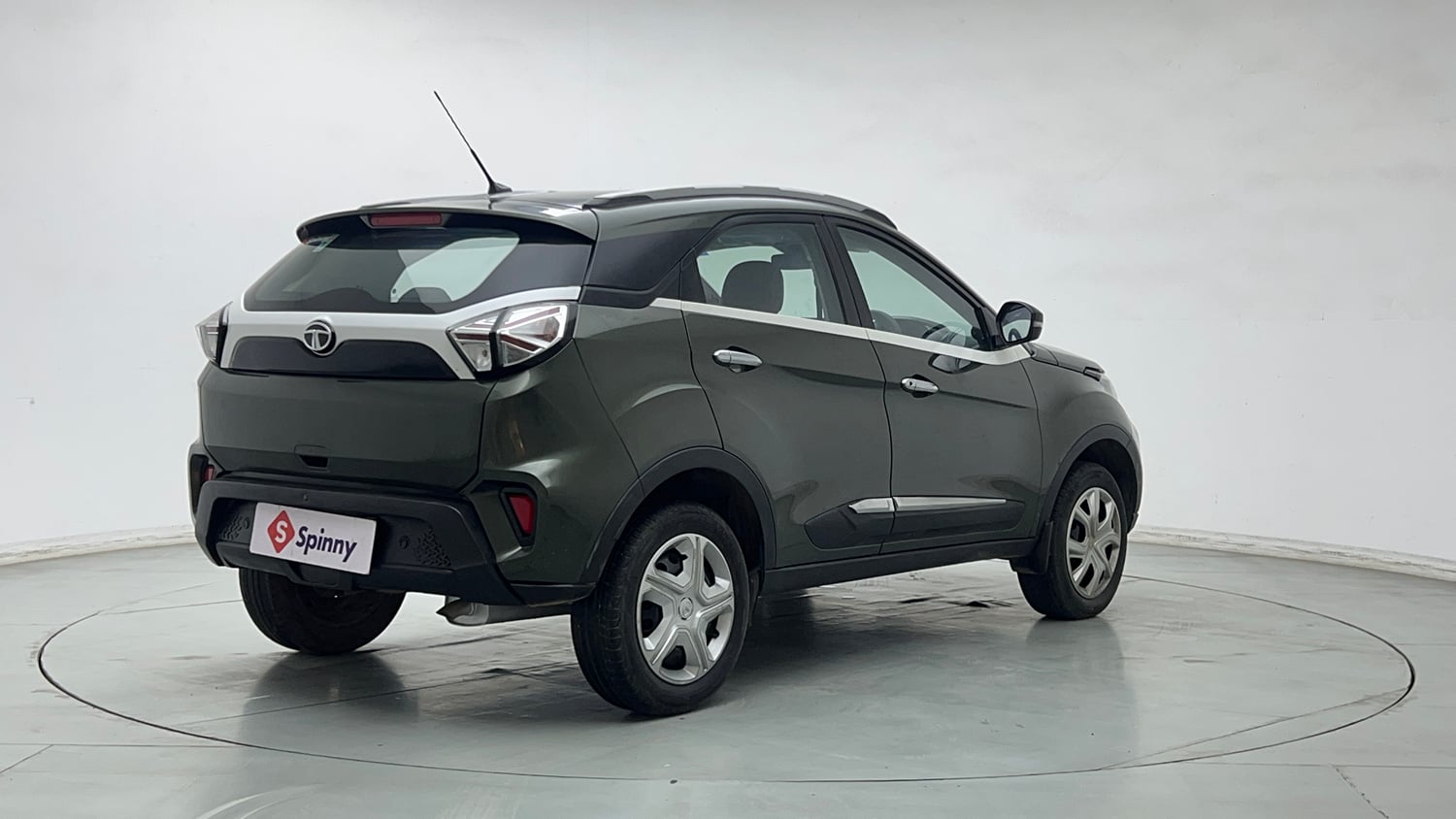 Used 2022 Tata Nexon XM (S) Petrol Manual exterior RIGHT REAR CORNER VIEW