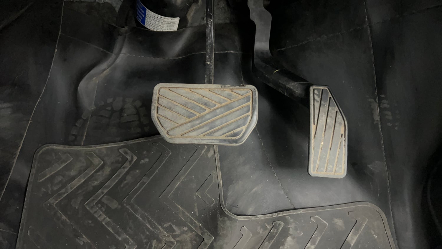 Used 2016 Maruti Suzuki Wagon R 1.0 VXI AMT Petrol Automatic interior PEDALS VIEW