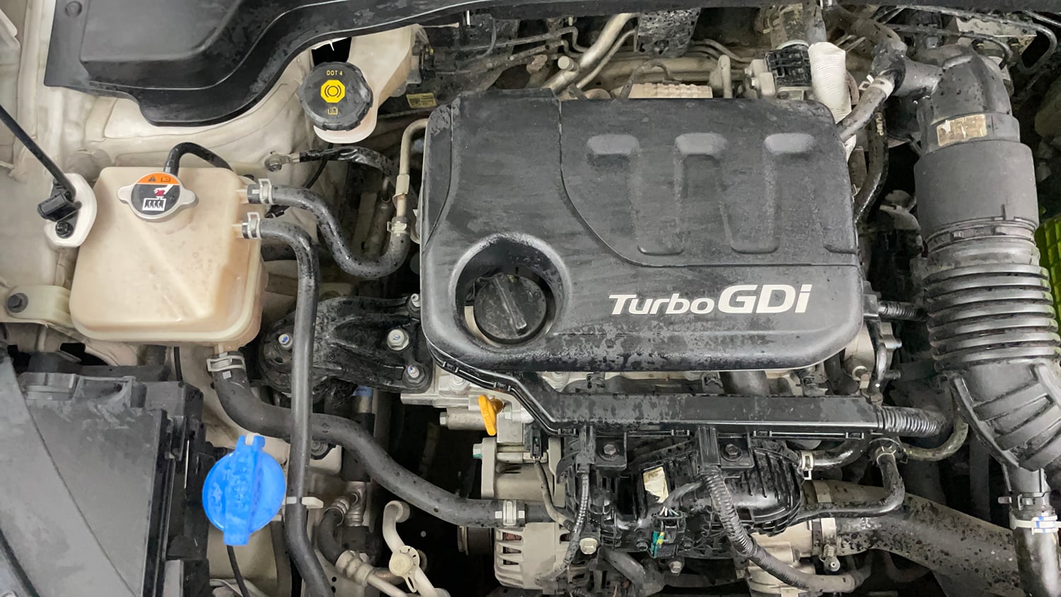 Used 2022 Kia Sonet GTX Plus 1.0 iMT Petrol Manual engine ENGINE RIGHT SIDE VIEW