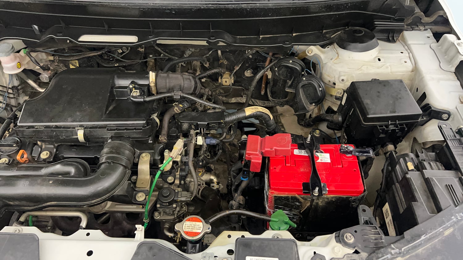 Used 2023 Maruti Suzuki Brezza ZXi Plus Petrol Manual engine ENGINE LEFT SIDE VIEW