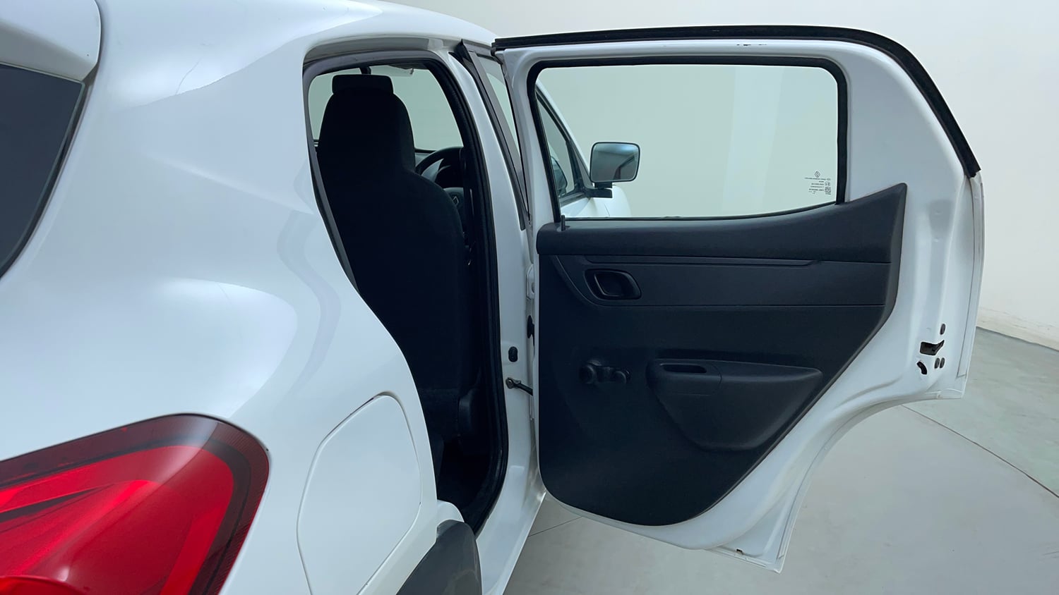 Used 2015 Renault Kwid RXT Petrol Manual interior RIGHT REAR DOOR OPEN VIEW
