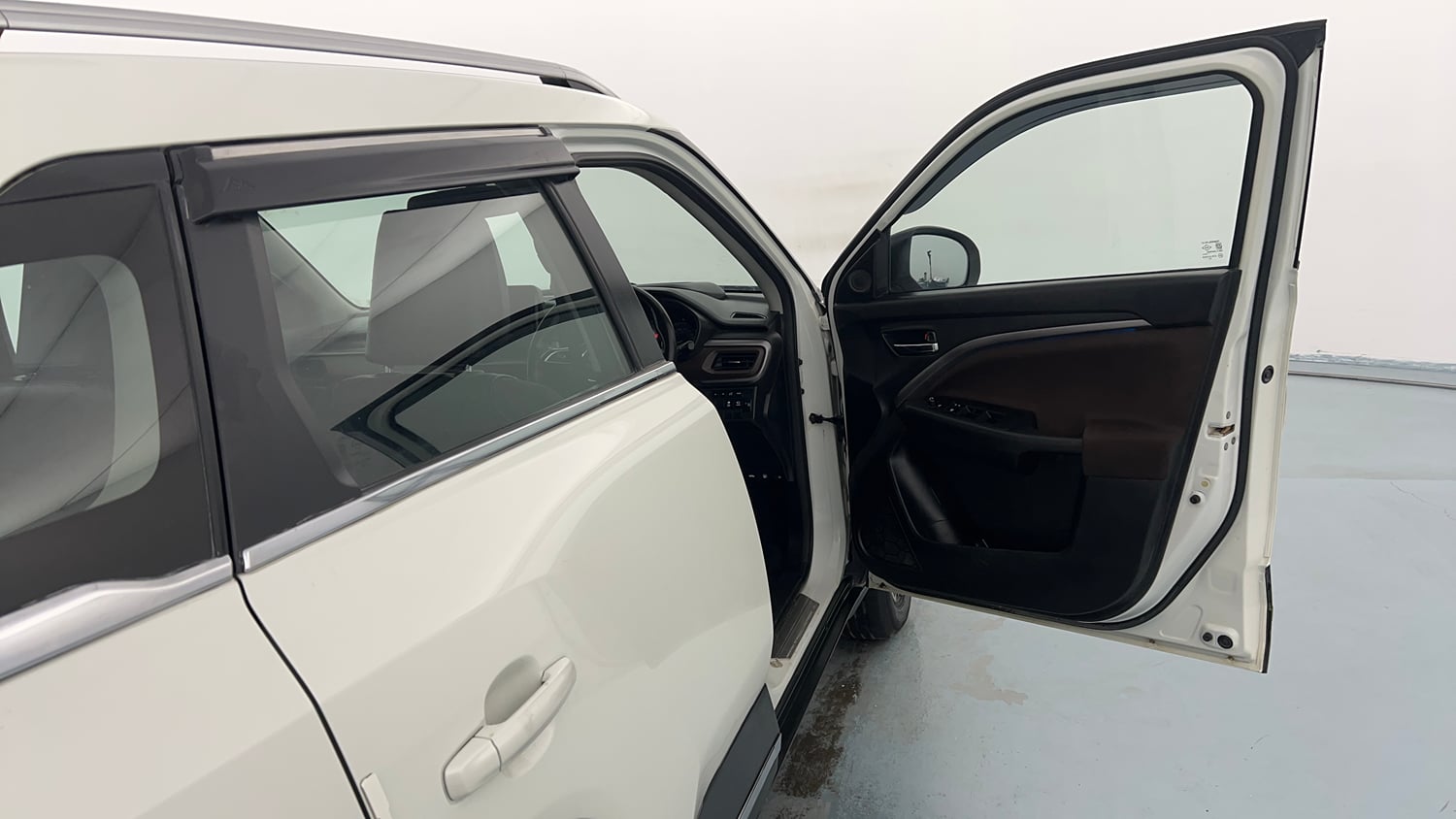 Used 2023 Maruti Suzuki Brezza ZXi Plus Petrol Manual interior RIGHT FRONT DOOR OPEN VIEW