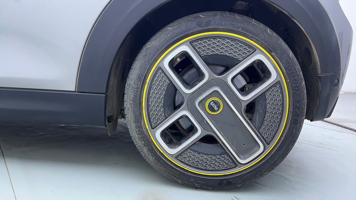 Used 2023 Mini Cooper SE 3-Door Electric Automatic tyres LEFT REAR TYRE RIM VIEW