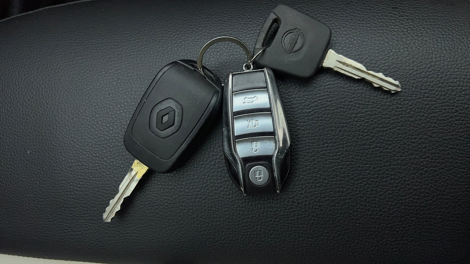 Used 2021 Nissan Magnite XE Petrol Manual extra CAR KEY VIEW