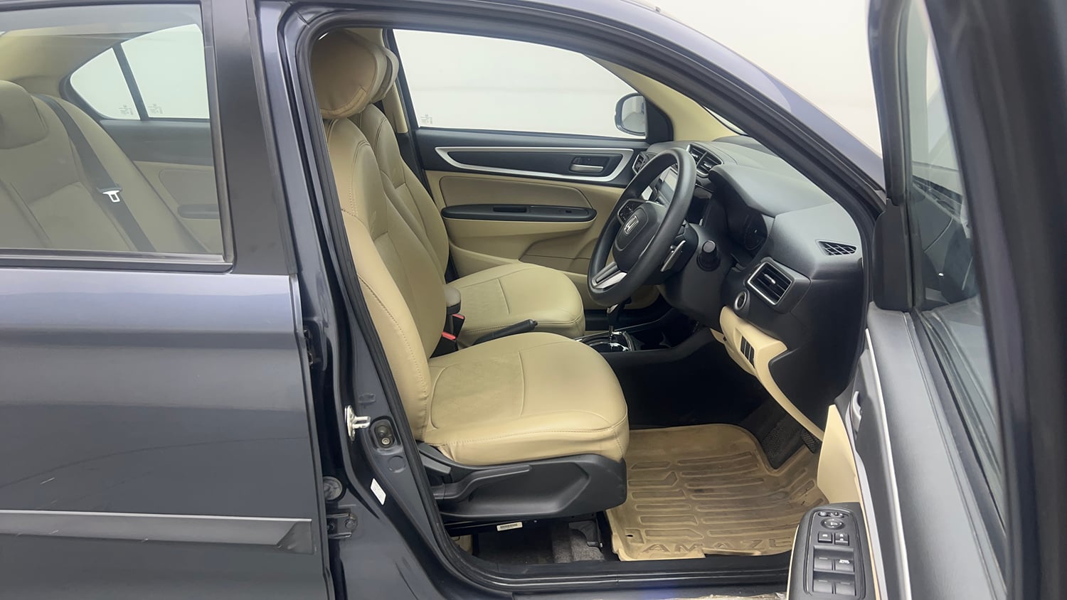 Used 2023 Honda Amaze VX 1.2 Petrol CVT Petrol Automatic interior RIGHT SIDE FRONT DOOR CABIN VIEW