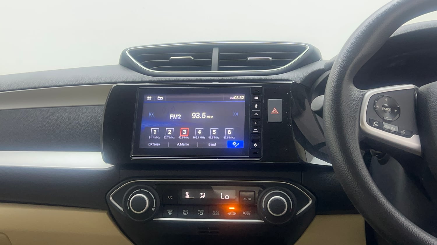 Used 2023 Honda Amaze VX 1.2 Petrol CVT Petrol Automatic interior MUSIC SYSTEM & AC CONTROL VIEW