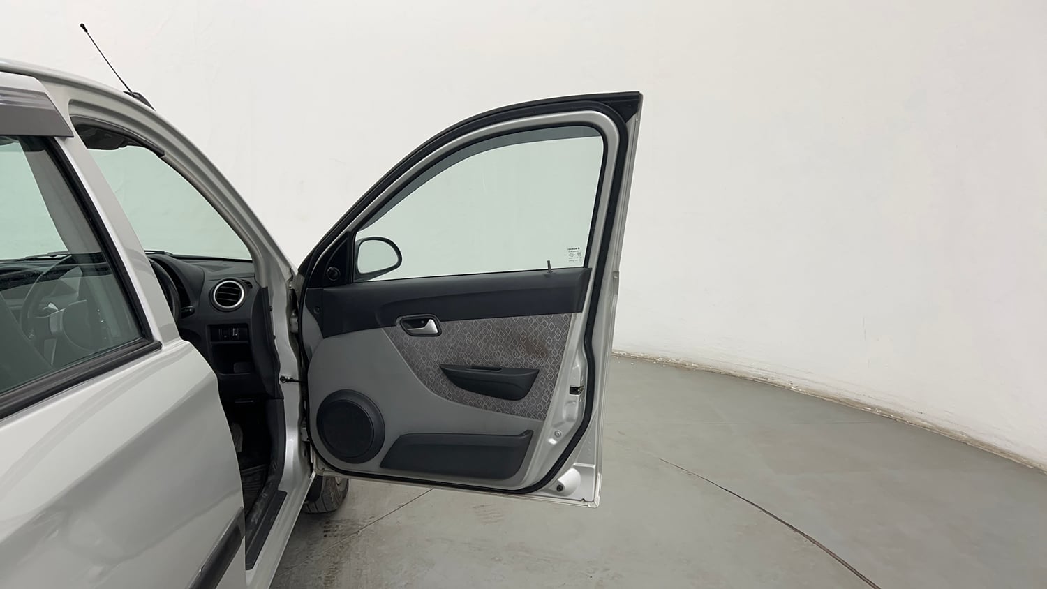 Used 2018 Maruti Suzuki Alto 800 VXi Petrol Manual interior RIGHT FRONT DOOR OPEN VIEW