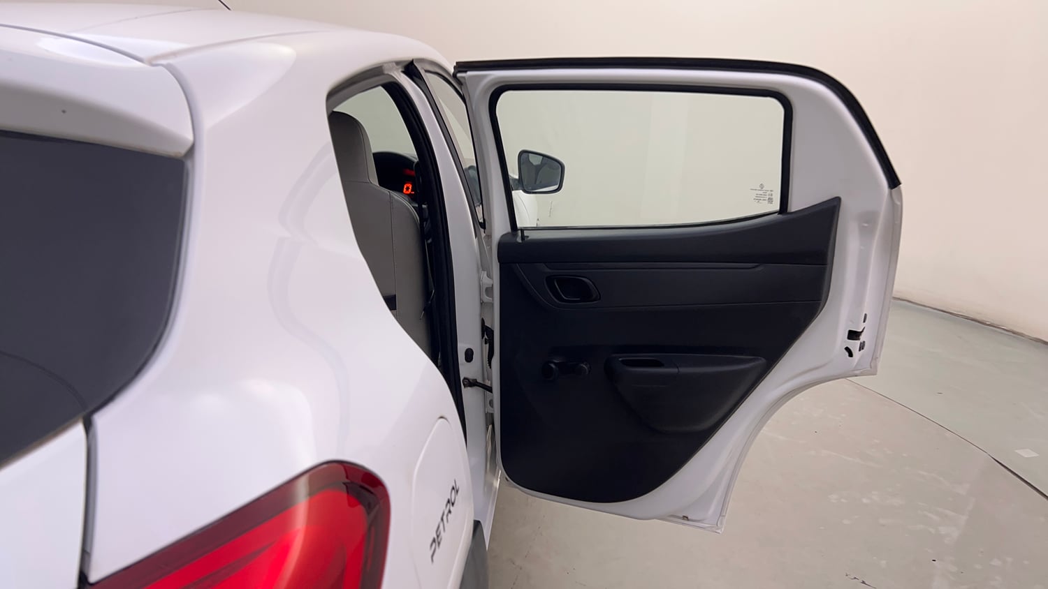 Used 2017 Renault Kwid 1.0 RXT Petrol Manual interior RIGHT REAR DOOR OPEN VIEW