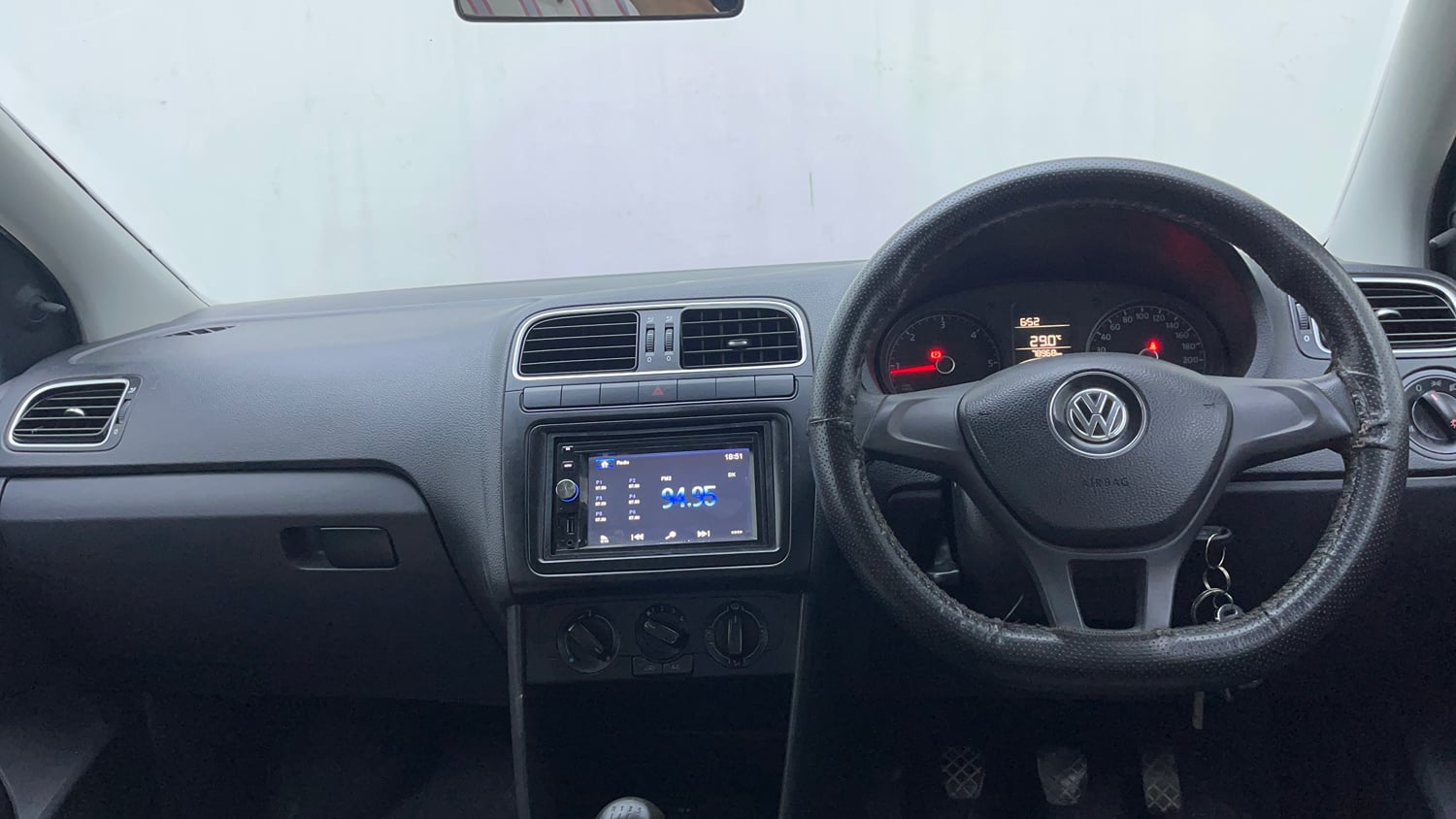 Used 2020 Volkswagen Ameo Trendline 1.5L (D) Diesel Manual interior DASHBOARD VIEW
