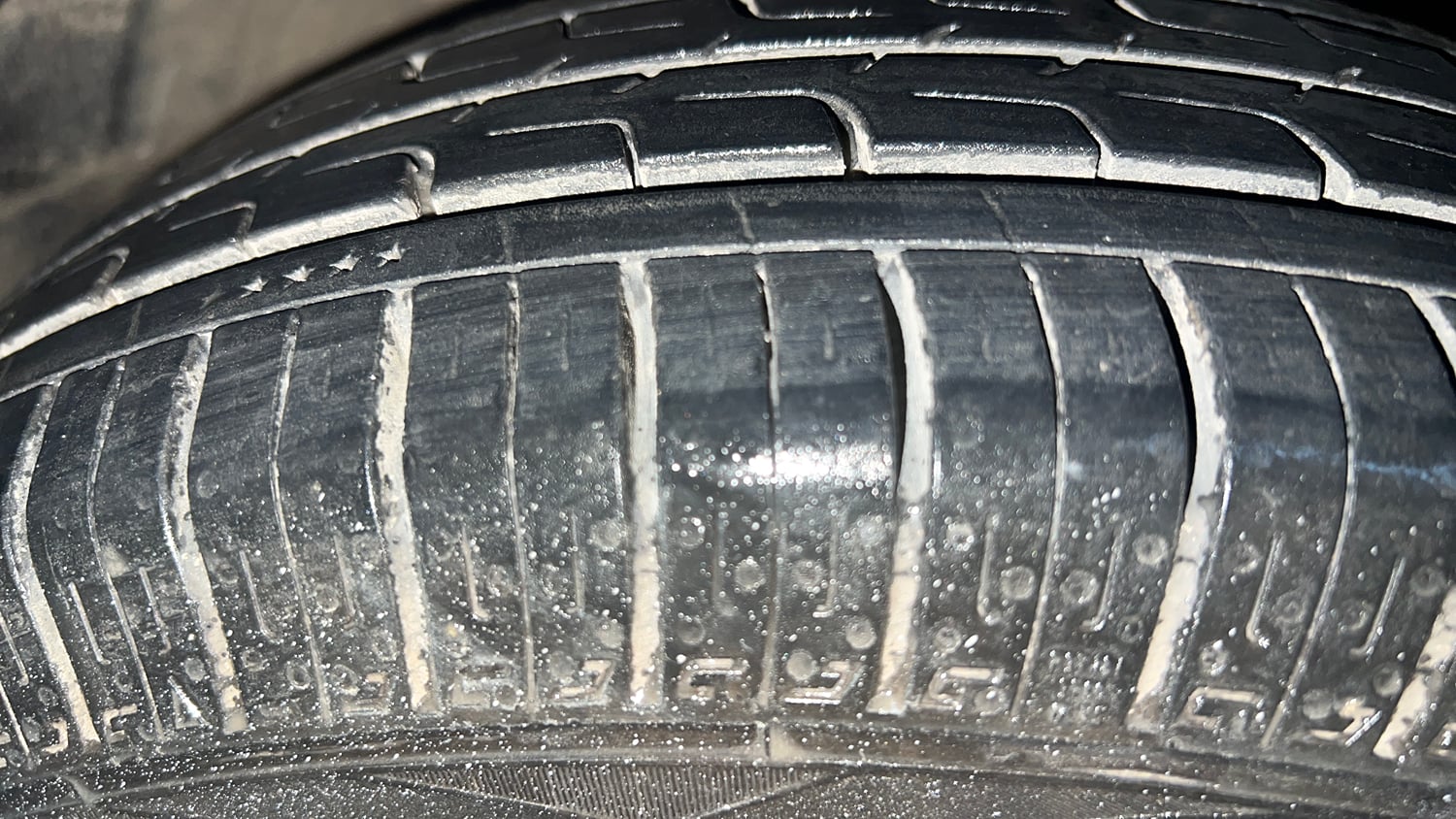 Used 2018 Hyundai Xcent E+ CNG (Outside Fitted) Cng Manual tyres RIGHT FRONT TYRE TREAD VIEW