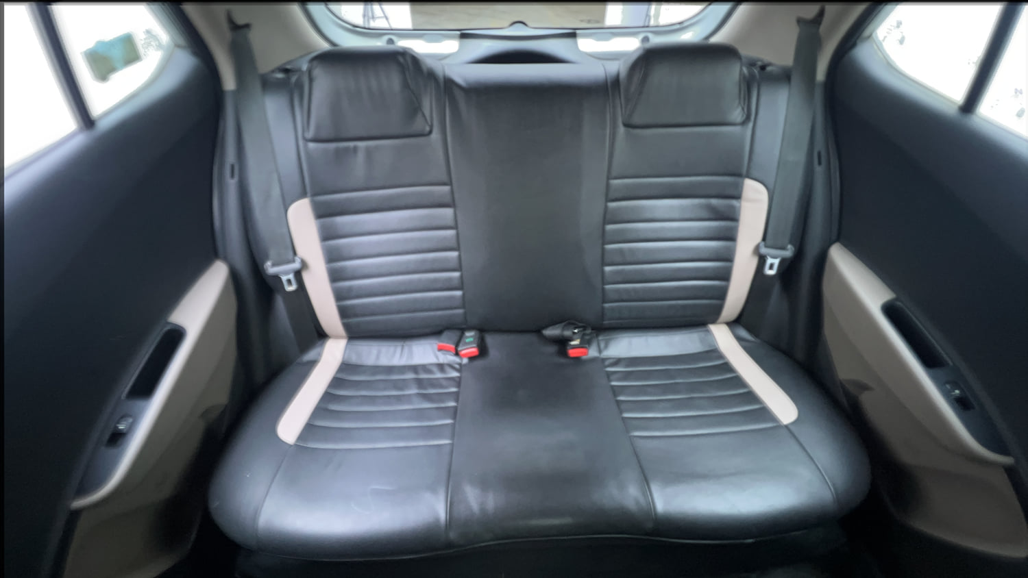 Used 2015 Hyundai Grand i10 Magna 1.2 Kappa VTVT Petrol Manual interior REAR SEAT CONDITION VIEW