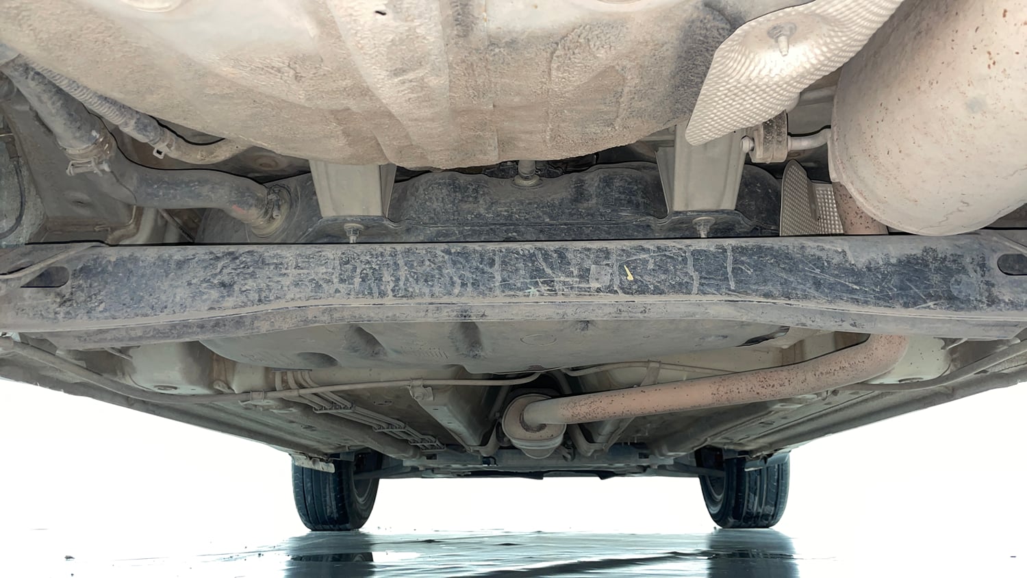 Used 2022 Kia Sonet GTX Plus 1.0 iMT Petrol Manual extra REAR UNDERBODY VIEW (TAKEN FROM REAR)