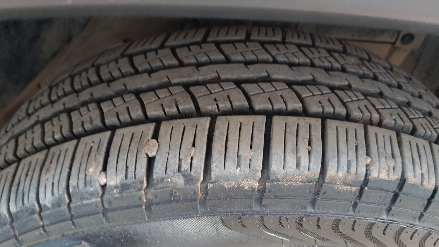 Used 2021 Toyota Urban Cruiser Mid Grade MT Petrol Manual tyres RIGHT FRONT TYRE TREAD VIEW