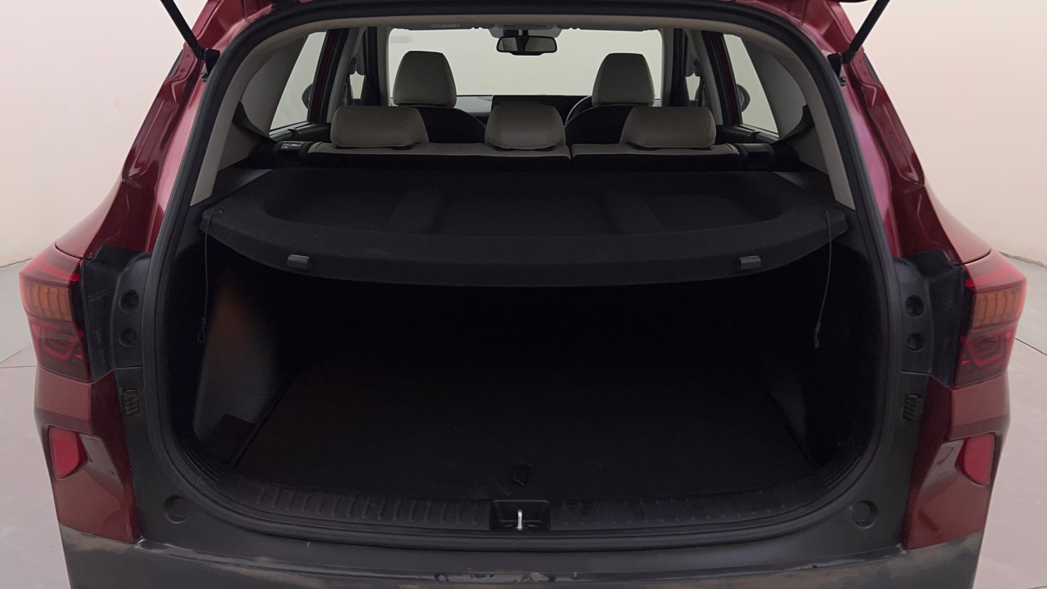 Used 2019 kia Seltos GTX Plus DCT 1.4 Petrol Automatic interior DICKY INSIDE VIEW