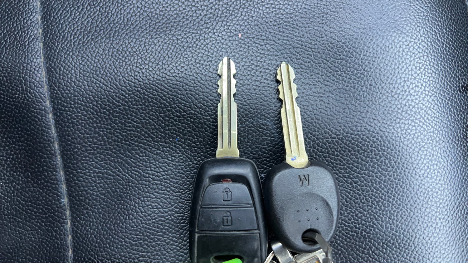 Used 2015 Hyundai Grand i10 Magna 1.2 Kappa VTVT Petrol Manual extra CAR KEY VIEW