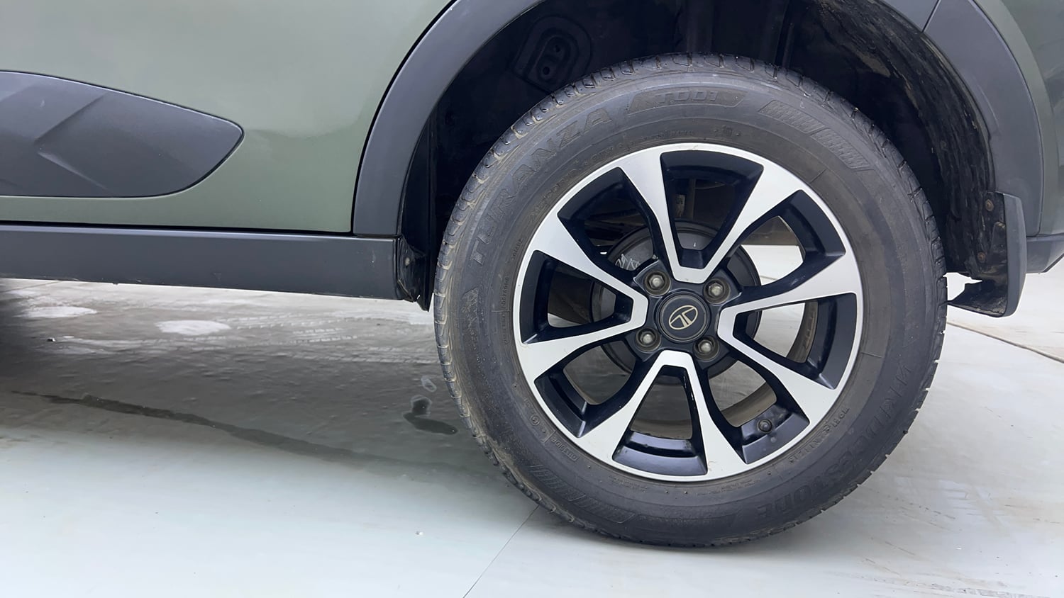 Used 2021 Tata Nexon XZ Plus Petrol Manual tyres LEFT REAR TYRE RIM VIEW