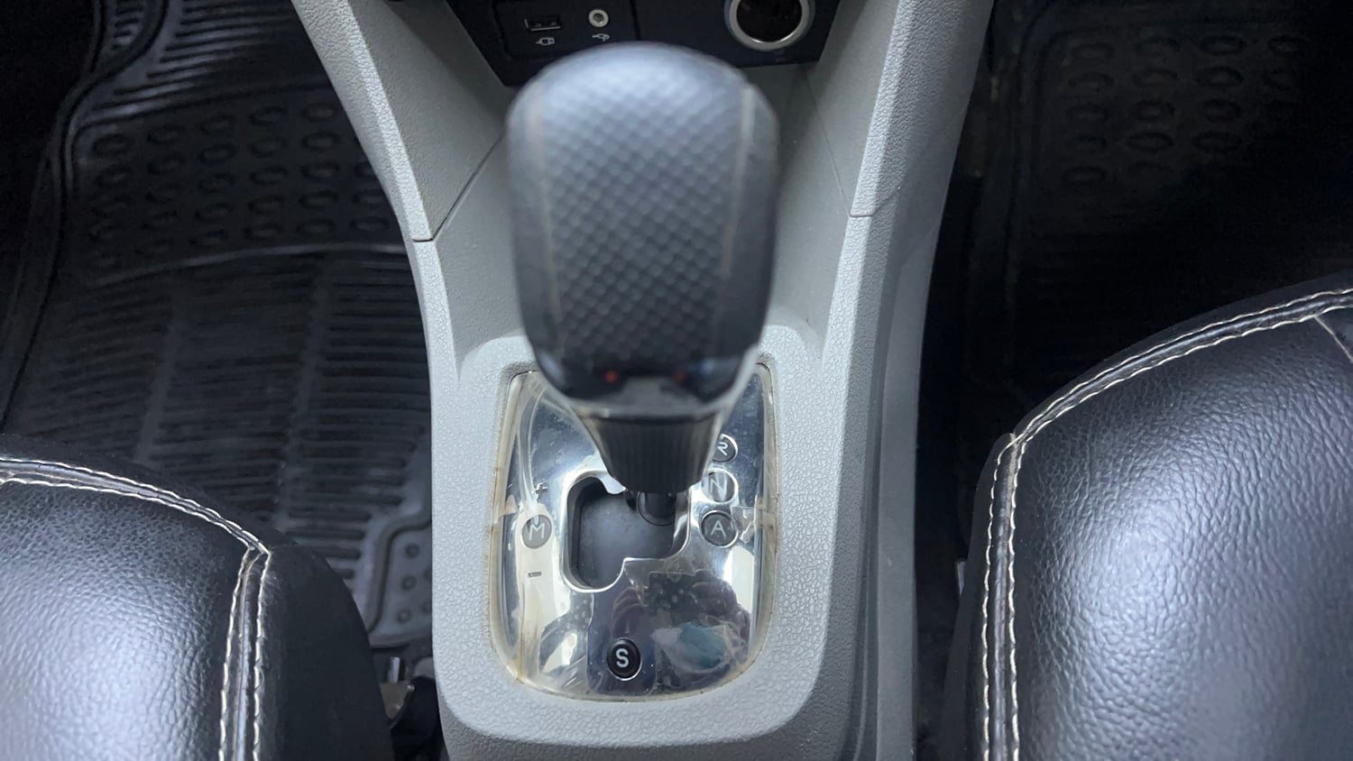 Used 2019 Tata Tiago Revotron XZA Petrol Automatic interior GEAR  KNOB VIEW