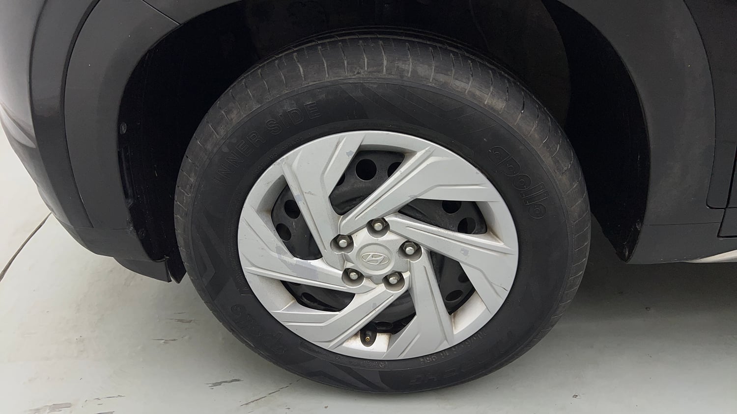 Used 2022 Hyundai Creta EX 1.5 Petrol Petrol Manual tyres LEFT FRONT TYRE RIM VIEW