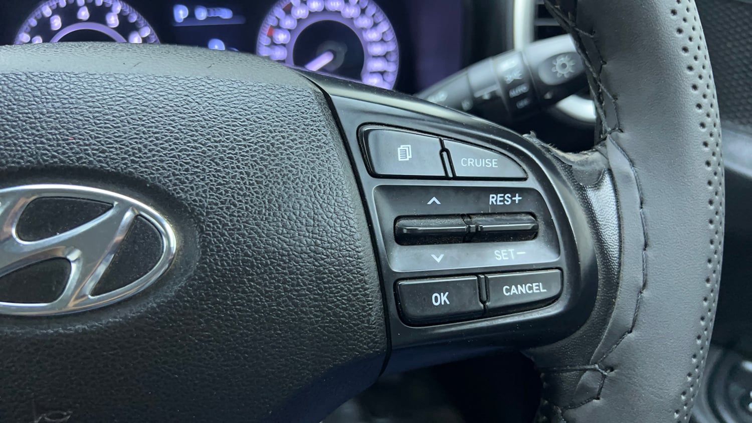 Used 2019 Hyundai Venue SX Plus 1.0 Turbo DCT Petrol Automatic top_features Cruise control