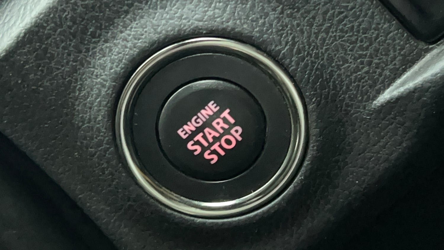 Used 2020 maruti-suzuki Vitara Brezza VXi Petrol Manual top_features Keyless start