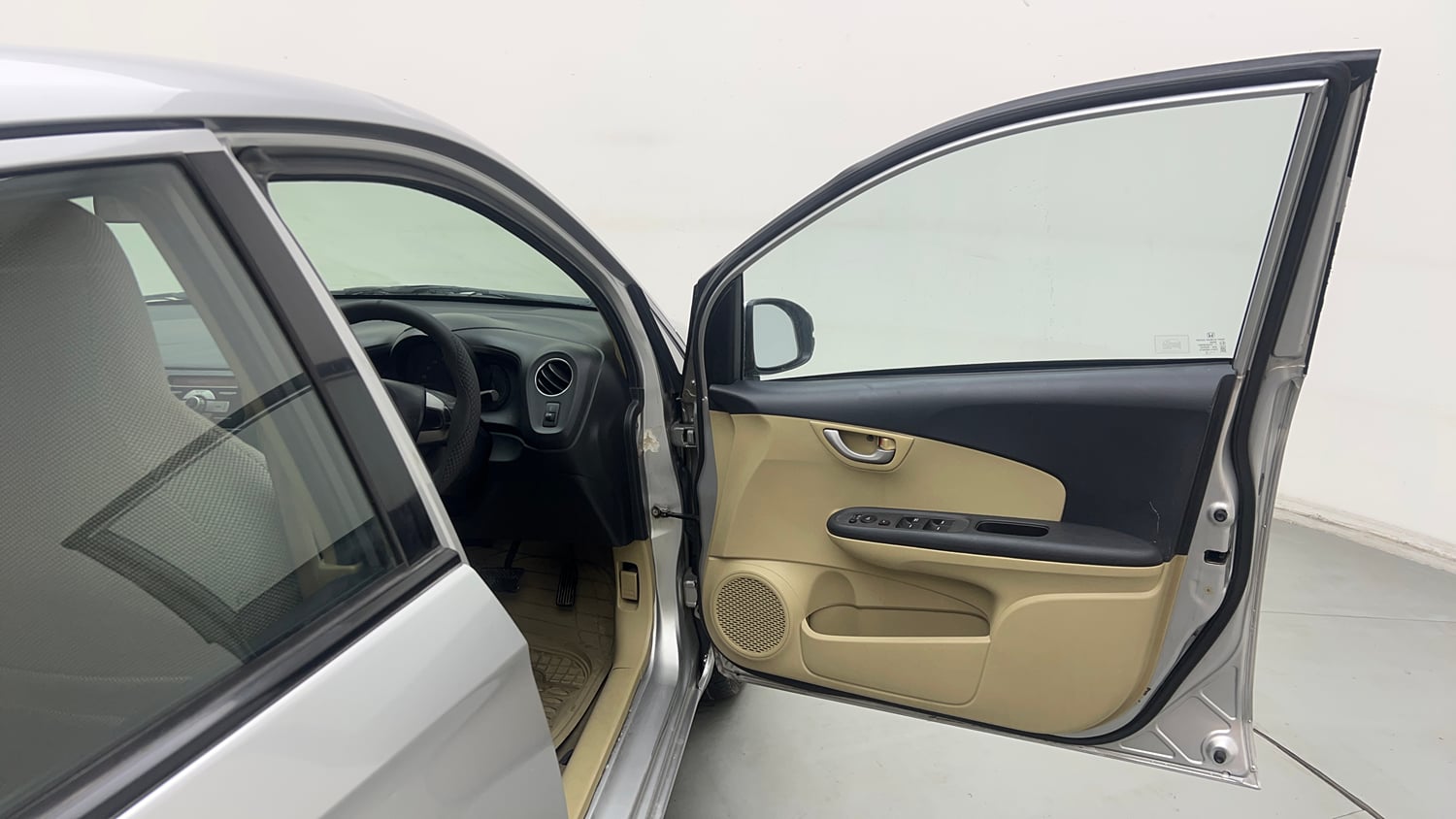Used 2015 Honda Amaze 1.2 VX AT i-VTEC Petrol Automatic interior RIGHT FRONT DOOR OPEN VIEW