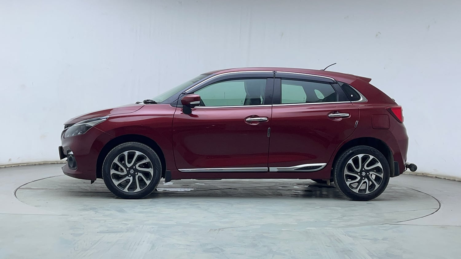 Used 2024 Maruti Suzuki Baleno Alpha MT Petrol Manual exterior LEFT SIDE VIEW