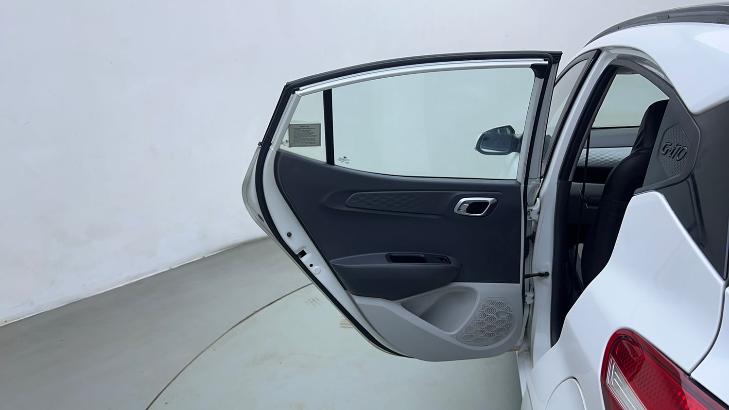 Used 2022 Hyundai Grand i10 Nios Sportz 1.2 Kappa VTVT CNG Cng Manual interior LEFT REAR DOOR OPEN VIEW