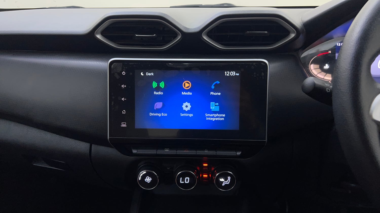 Used 2022 Nissan Magnite XV Premium Turbo Petrol Manual top_features Integrated (in-dash) music system