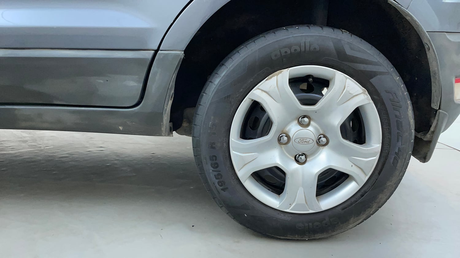 Used 2016 Ford EcoSport Trend 1.5L TDCi Diesel Manual tyres LEFT REAR TYRE RIM VIEW