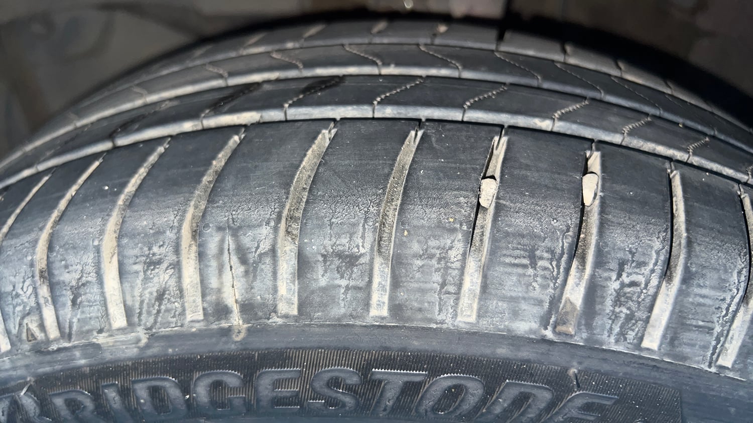 Used 2020 Honda Amaze Exclusive Edition CVT Petrol Petrol Automatic tyres LEFT FRONT TYRE TREAD VIEW