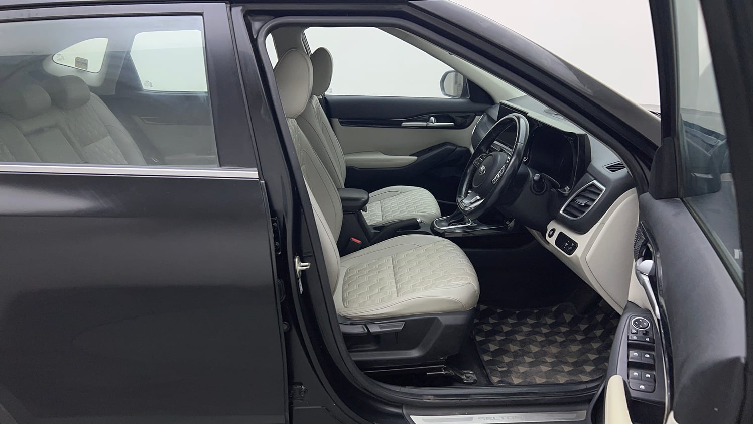 Used 2021 kia Seltos HTX IVT 1.5 Petrol Automatic interior RIGHT SIDE FRONT DOOR CABIN VIEW