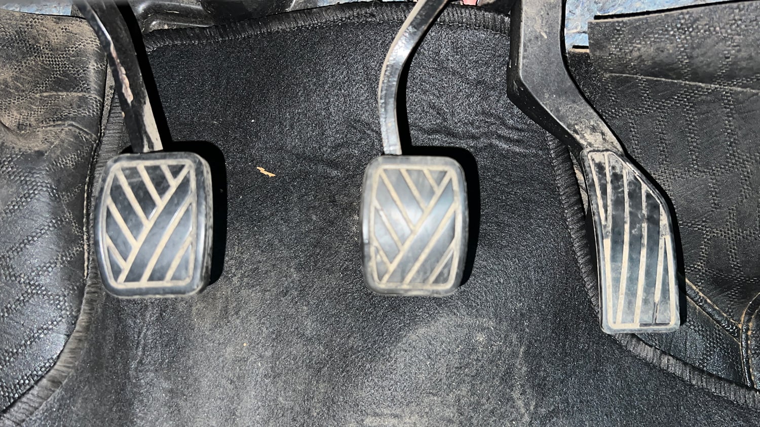 Used 2020 maruti-suzuki Vitara Brezza VXi Petrol Manual interior PEDALS VIEW