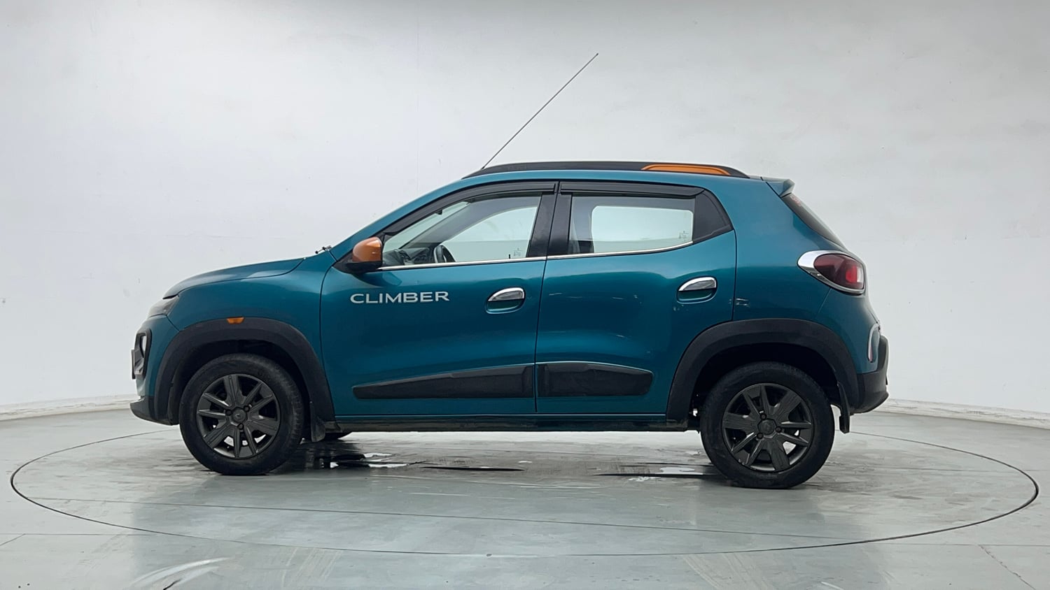 Used 2021 Renault Kwid CLIMBER 1.0 AMT Opt Petrol Automatic exterior LEFT SIDE VIEW